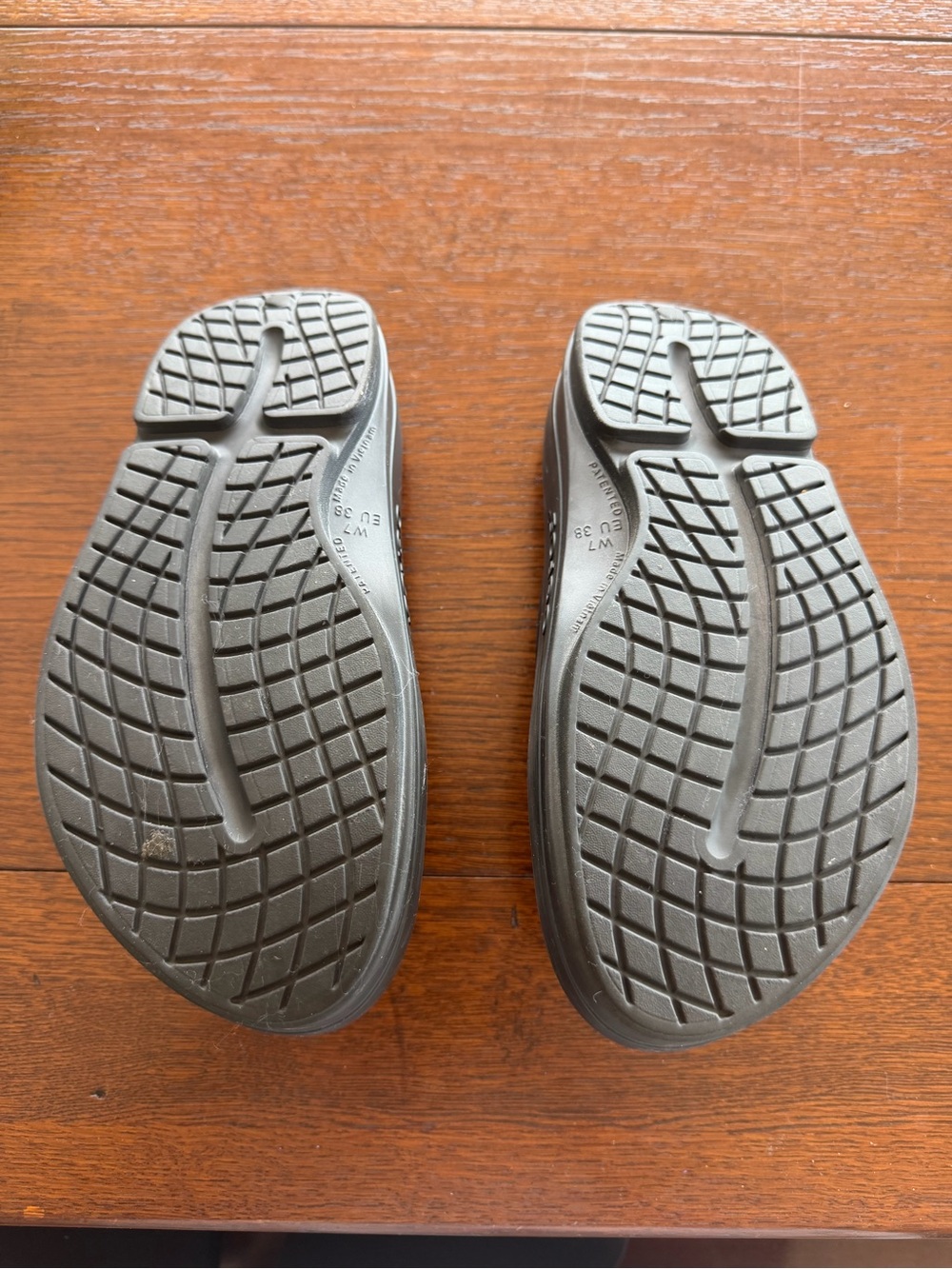 OOFOS Black Women's Slide Sandals - Picture 2 of 6